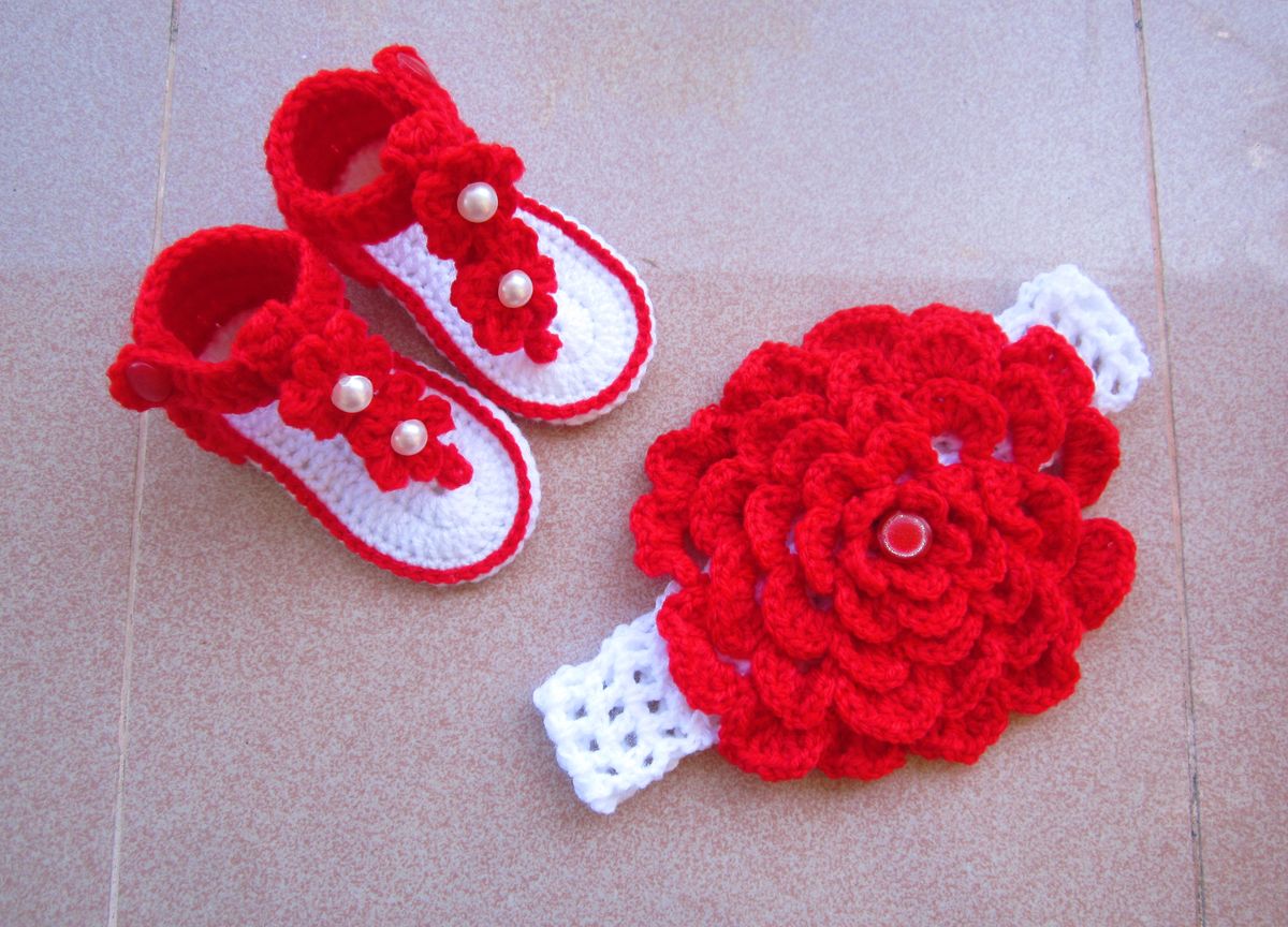 Handmade Crochet Baby Sandals with Matching Flower Headband – Soft Infant Summer Shoes Set